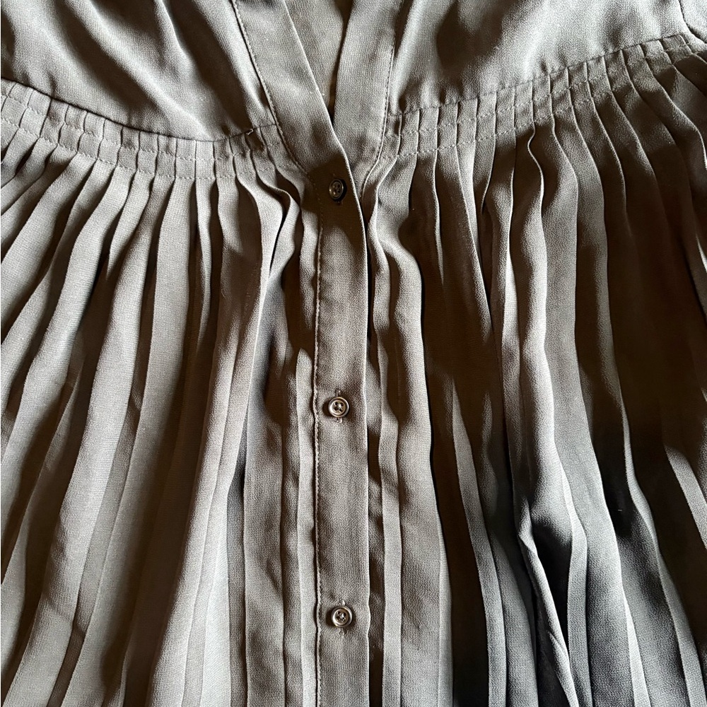 Banana Republic Black Pleated Collar Button-Up Blouse - Picture 6 of 7